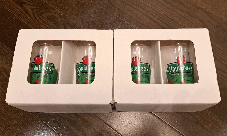 🍎 Applebee’s x Coca Cola 🔴 Glasses x4 🥛 bRAnd nEW #CleanOut image indicator(2)