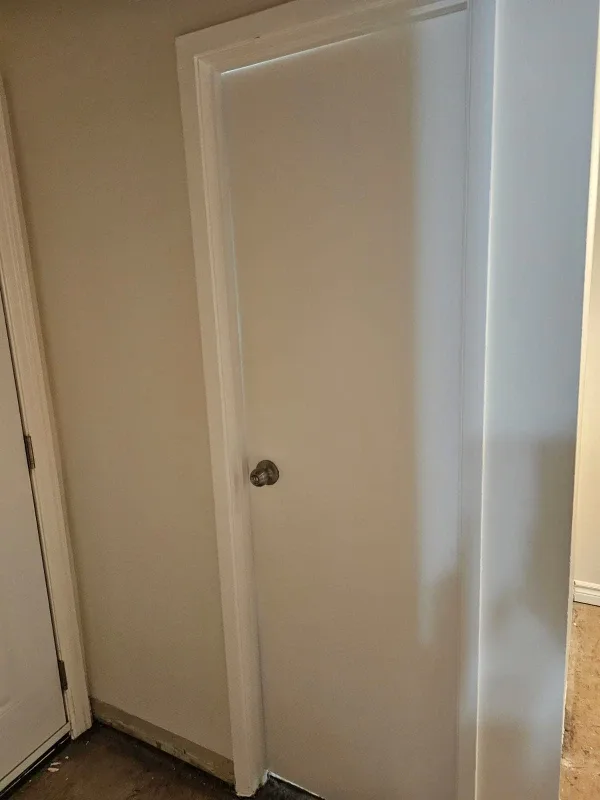 White doors with hand door image indicator(8)