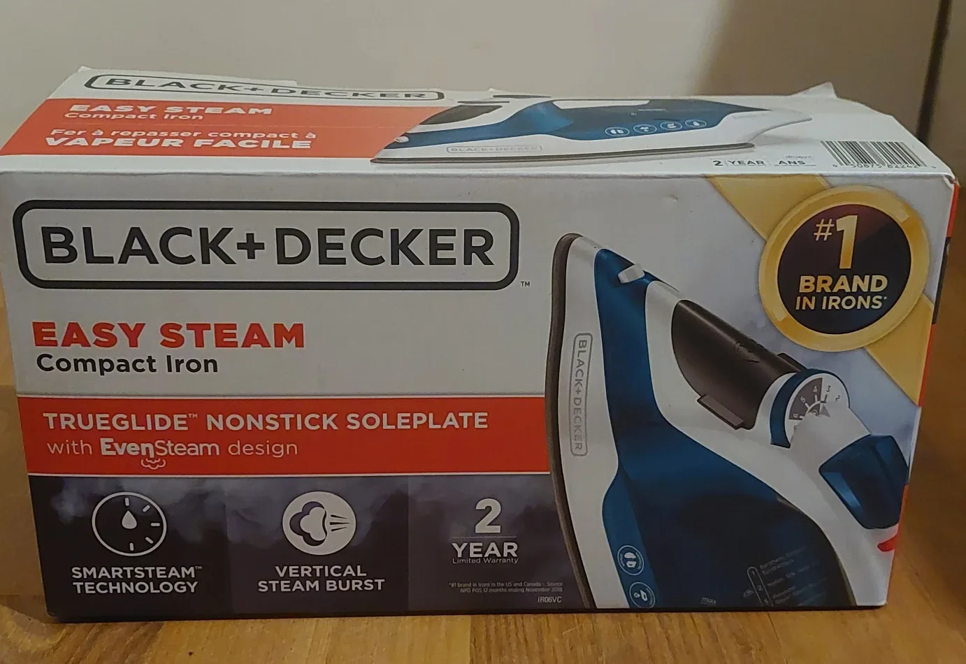 Black+Decker Easy Steam Compact Iron - New! image indicator(4)
