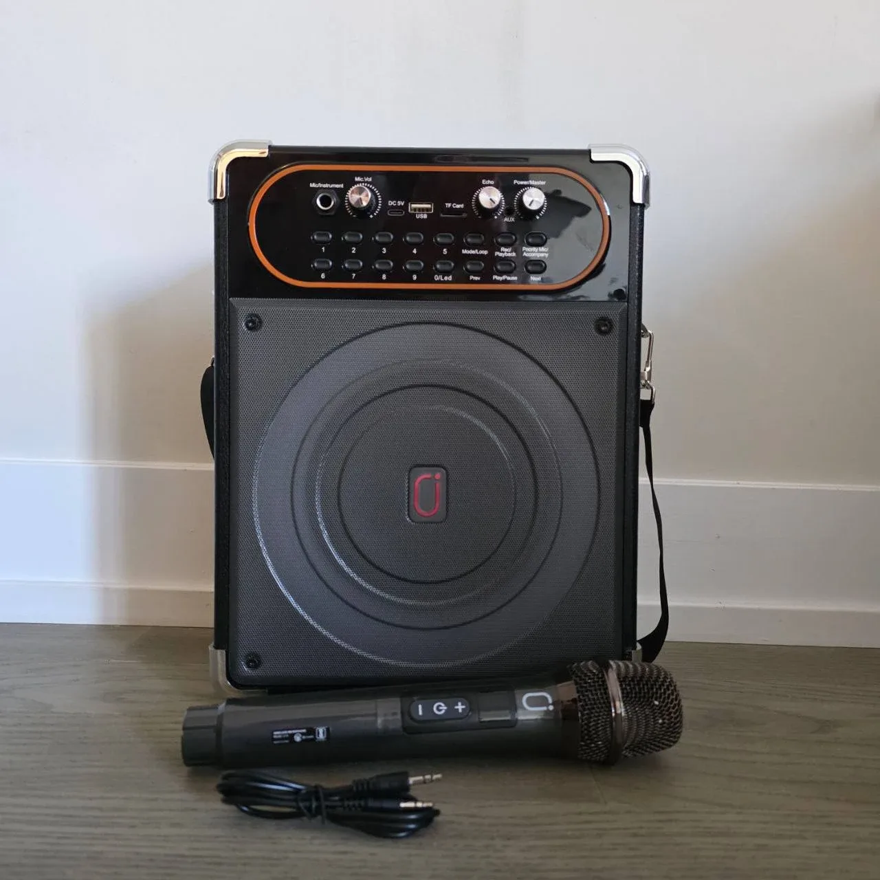 FanFun Party Speaker image indicator(3)