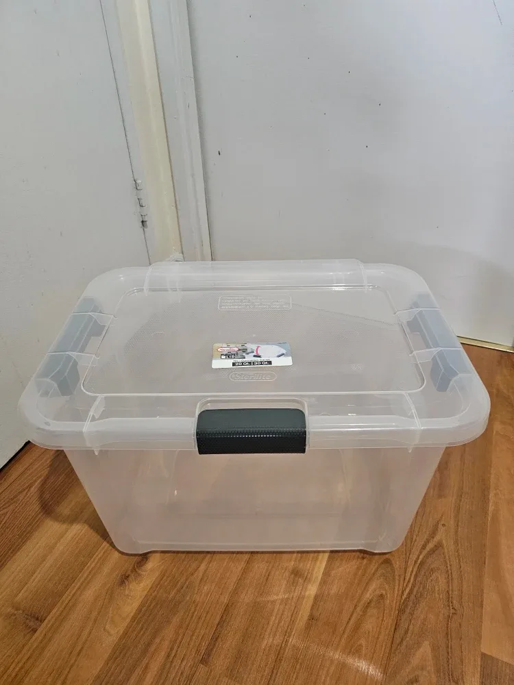 Sterilite Hinge 28 L/30 QT. Storage Bin, Flat Gray #Cleanout ♻️