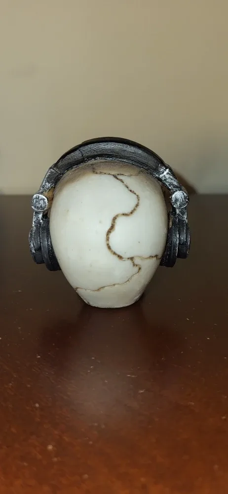 Hand Painted Resin Skull image indicator(4)