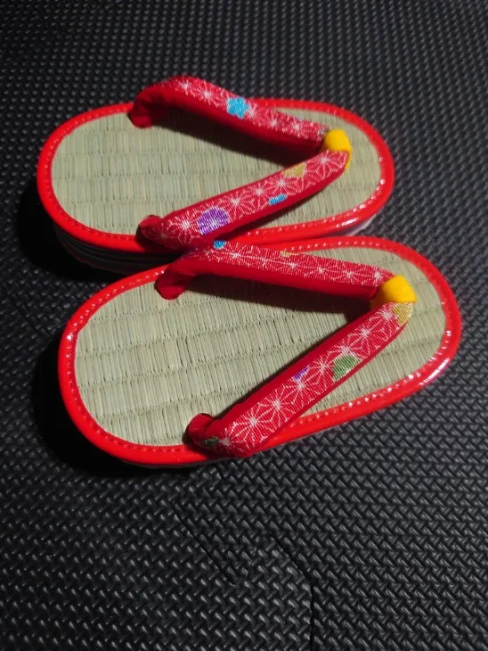 Japanese Geta Sandals - Red