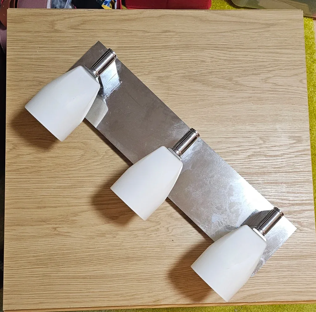 Triple Spotlight Bar image indicator(2)