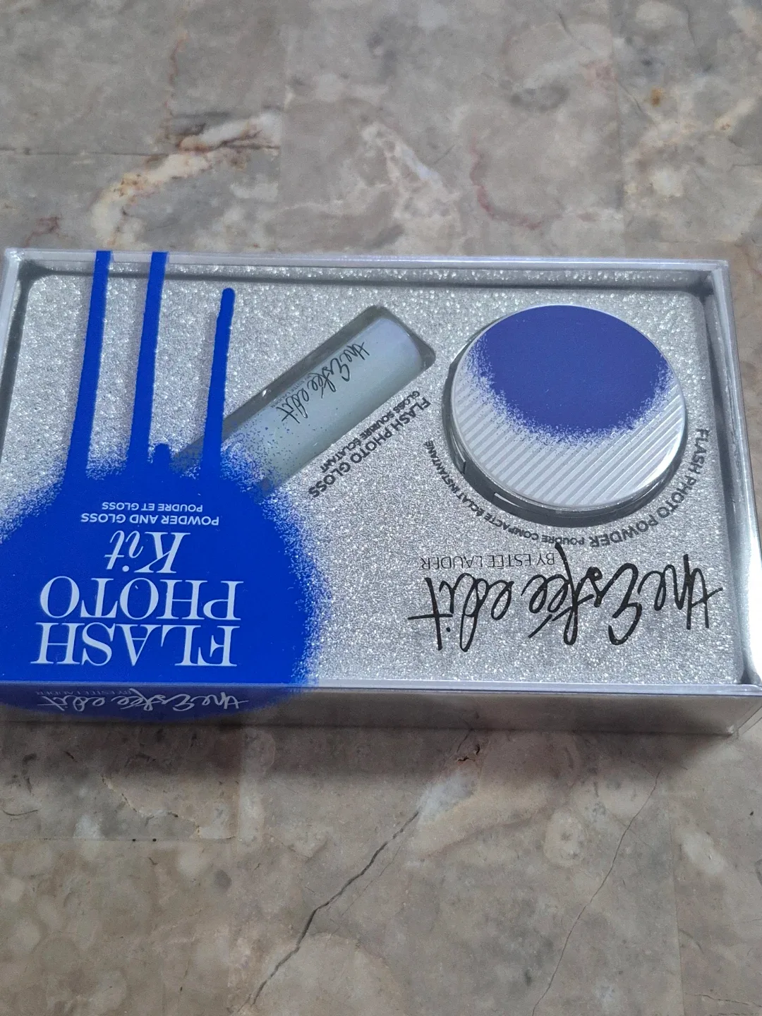 MAC Mascara, Estee Lauder Compact, Clinique Powder image indicator(6)