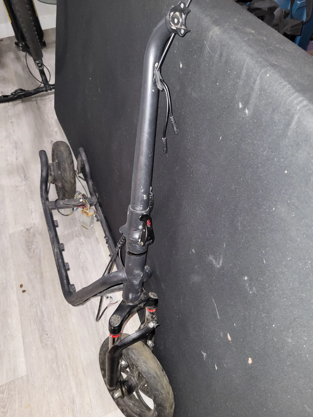 Tomoloo Electric Scooter Frame - Parts/Repair