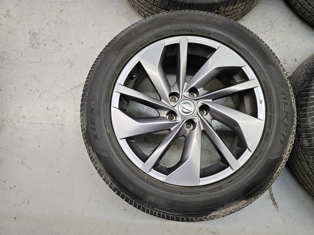 NISSAN ROGUE O.E.M RIMS AND ALL SEASON TIRES 225/60 R18 - photo 5