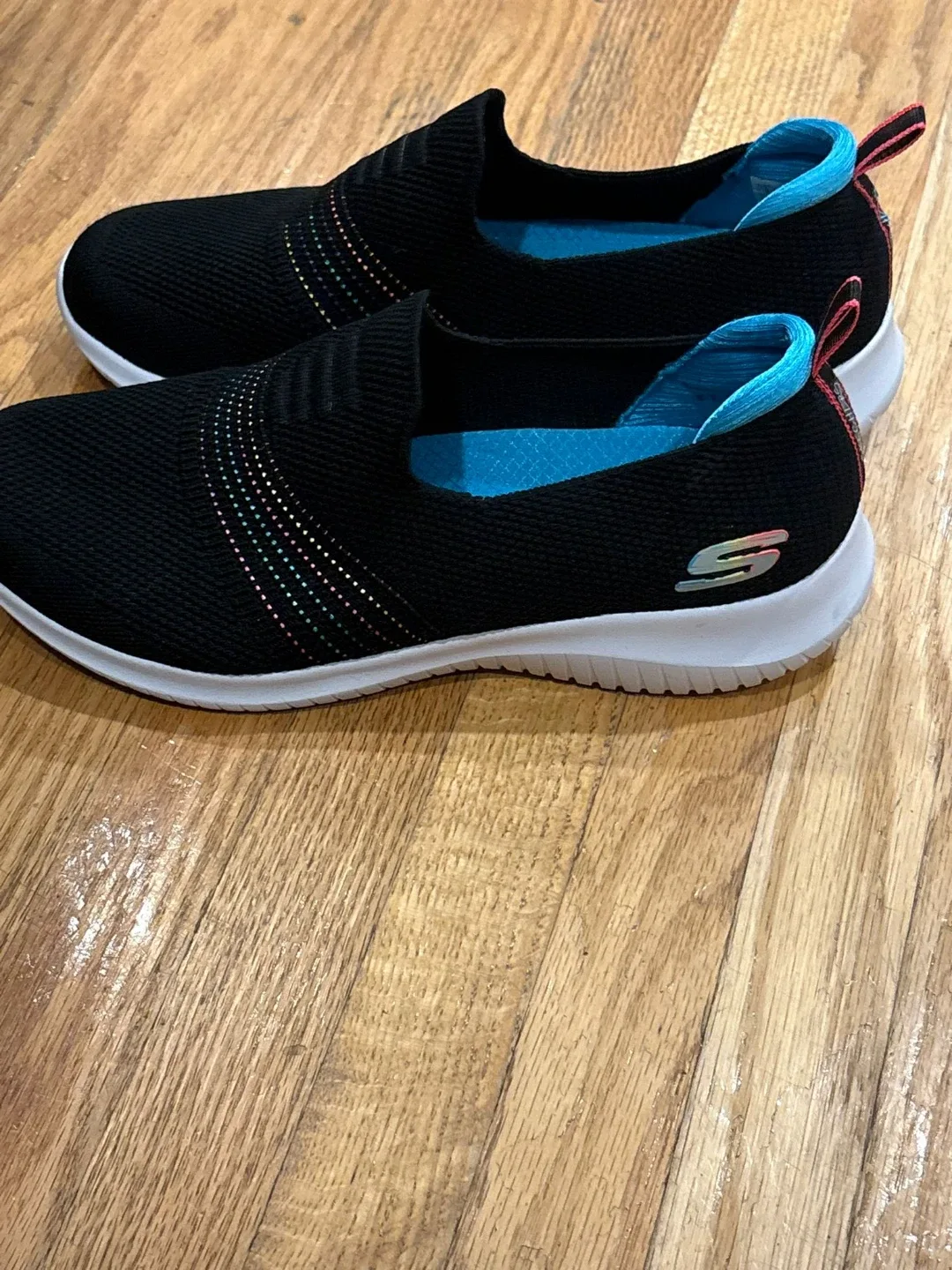 Skechers Air-Cooled Slip-On Sneakers - Size 8 image indicator(3)