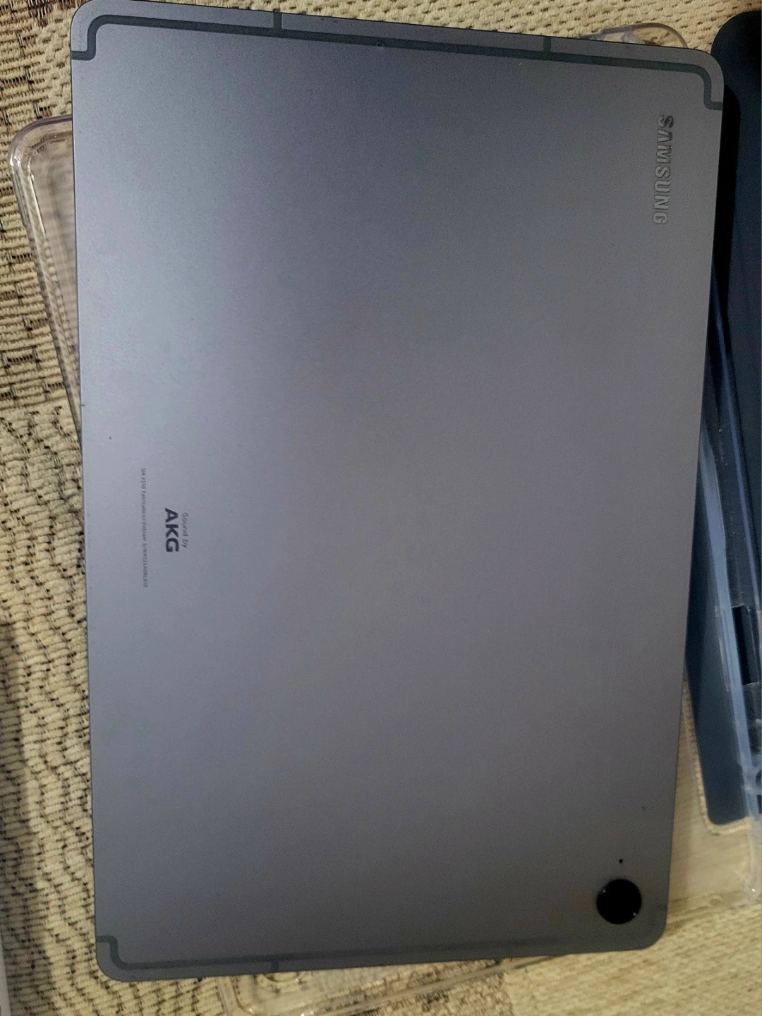 256GB Samsung Galaxy Tab S9 FE - Like New! - photo 3