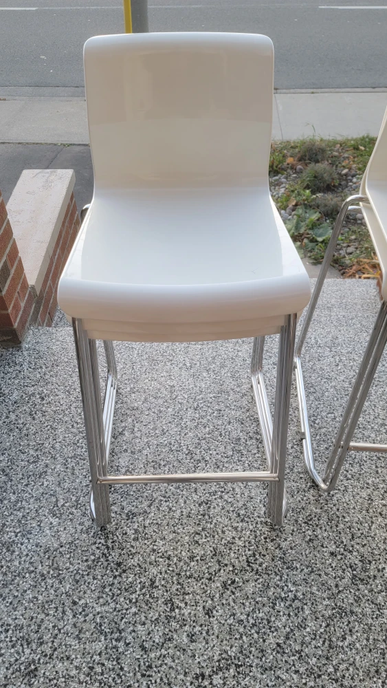 White Bar Stools with Chrome Legs set of 4 - photo 3