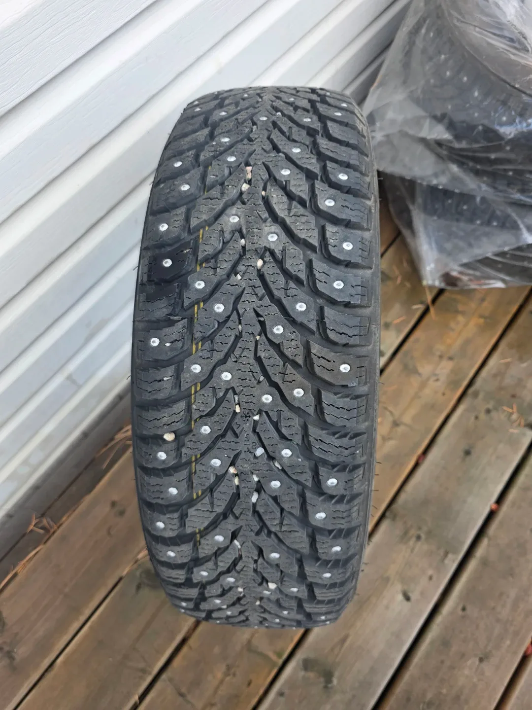 Nordman 9 Winter Tires - 195/65R15