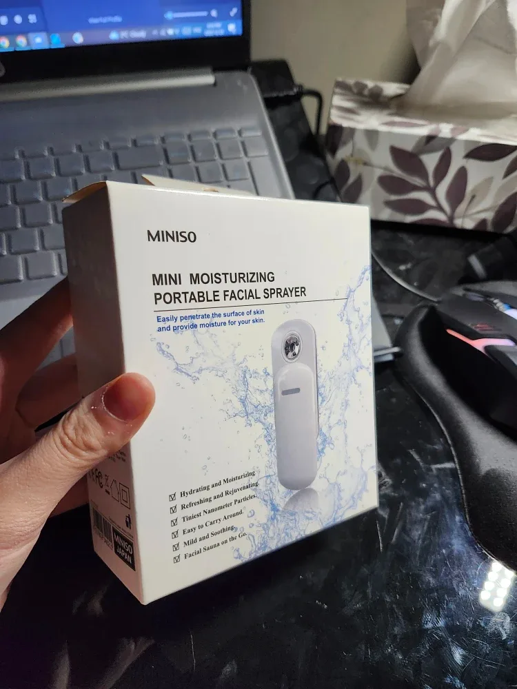 New Miniso Mini Moisturizing Portable Facial Sprayer image indicator(3)