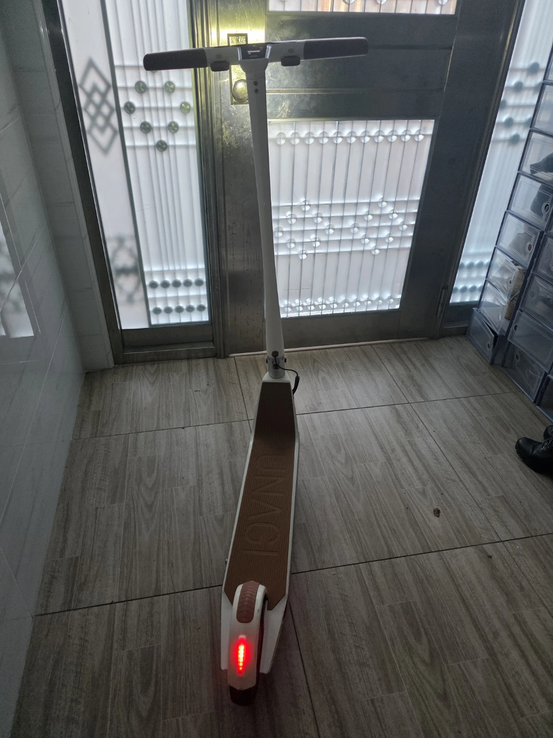 Unagi Model One E500 Electric Scooter - photo 3