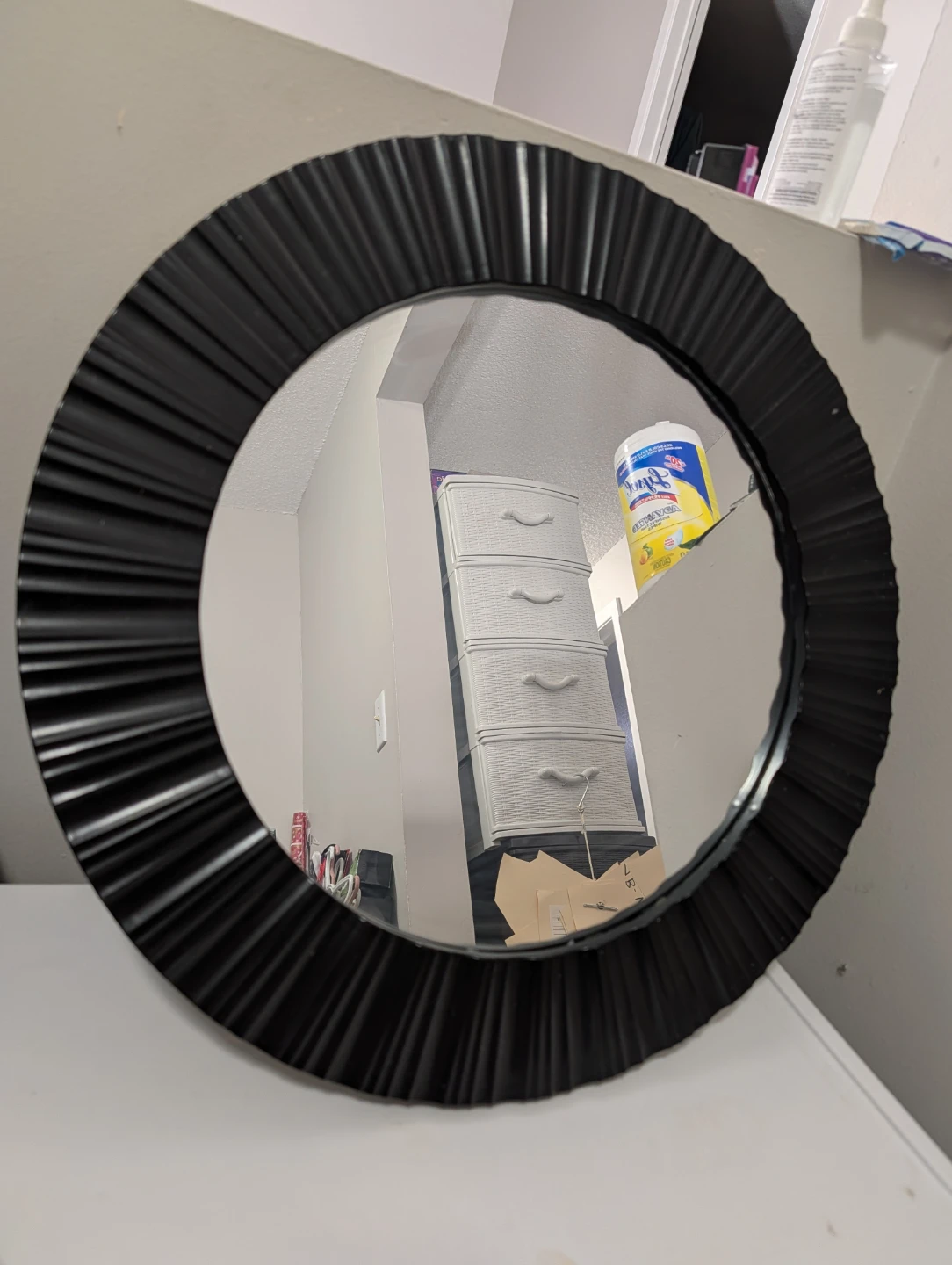 Round Black Wall Mirror - photo 3
