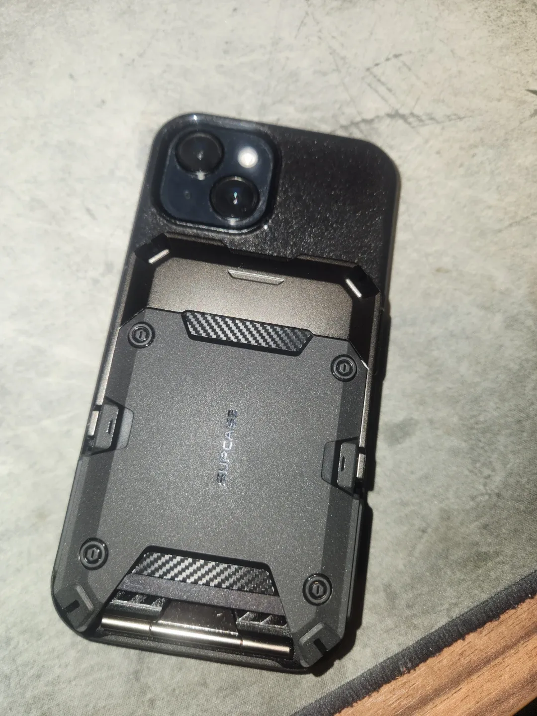 SUPCASE MagSafe Wallet stand Case image indicator(2)