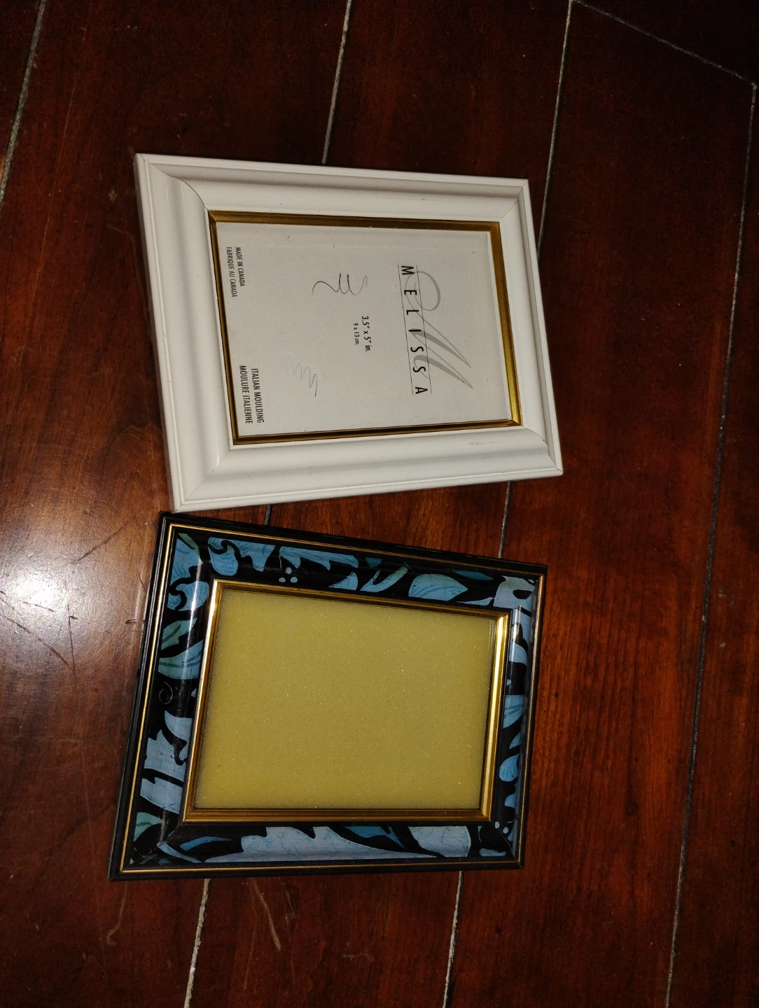 Picture Frames - Melissa & Unbranded