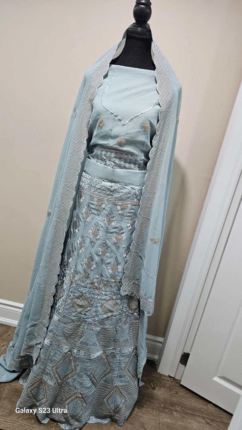 Blue Embroidered Lehenga Choli Set - photo 4