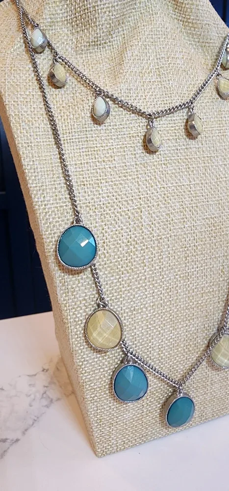 Long Layered Teardrop & Oval Gem Necklace – Boho Chic Style image indicator(3)