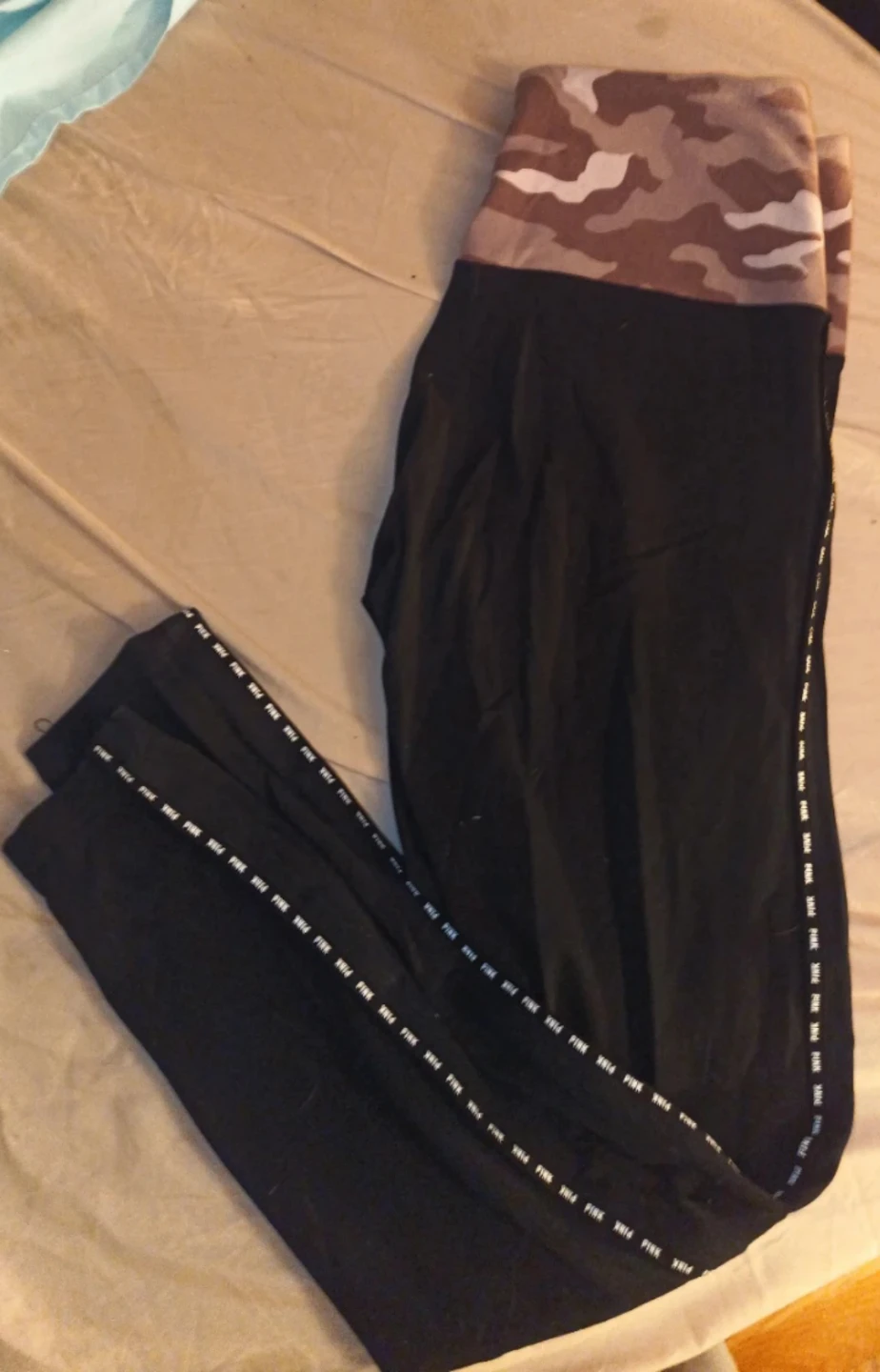 Victoria's Secret PINK Yoga Leggings - Size M