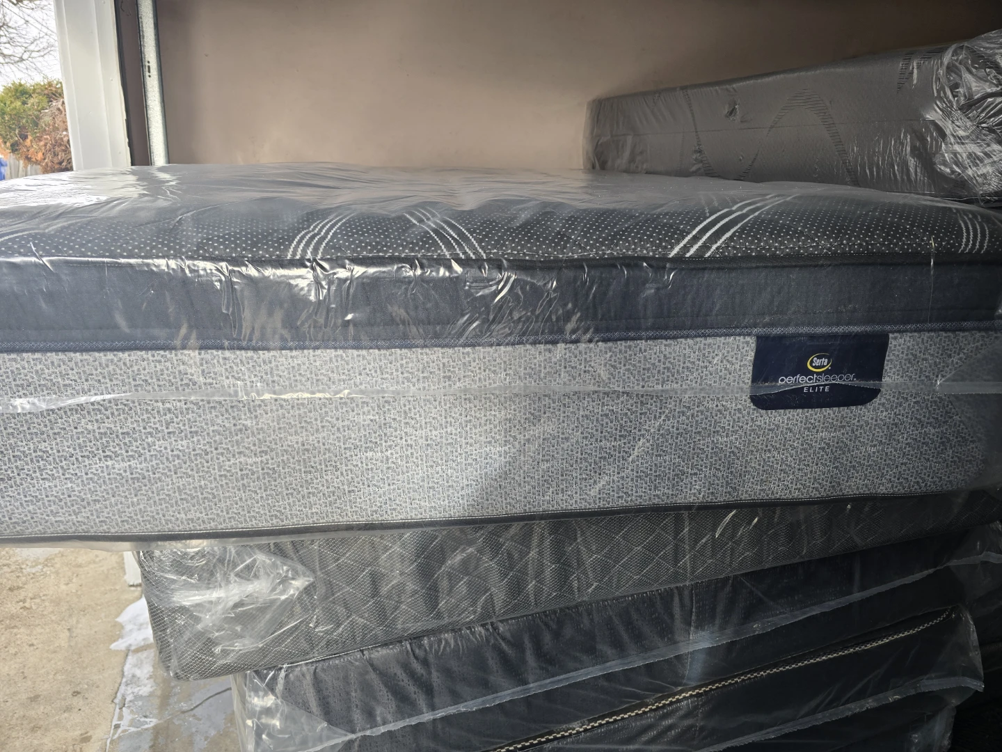 Queen Serta Perfect Sleeper Elite - photo 2