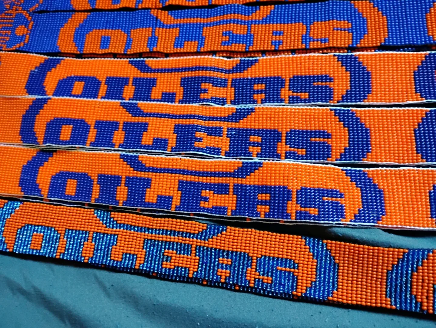 Edmonton Oilers Beaded Lanyard image indicator(7)