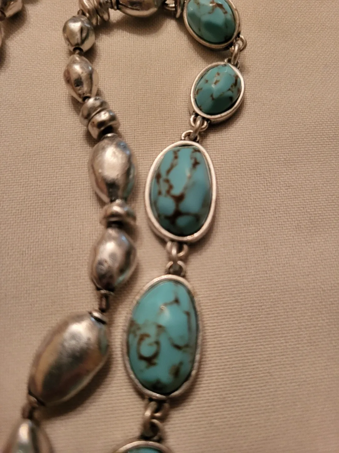 Turquoise & Silver Tone Necklace image indicator(2)