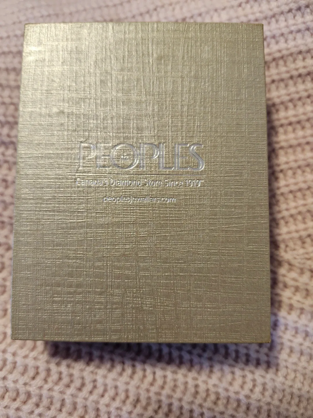 People's Jewellers Diamond Halo Necklace image indicator(2)