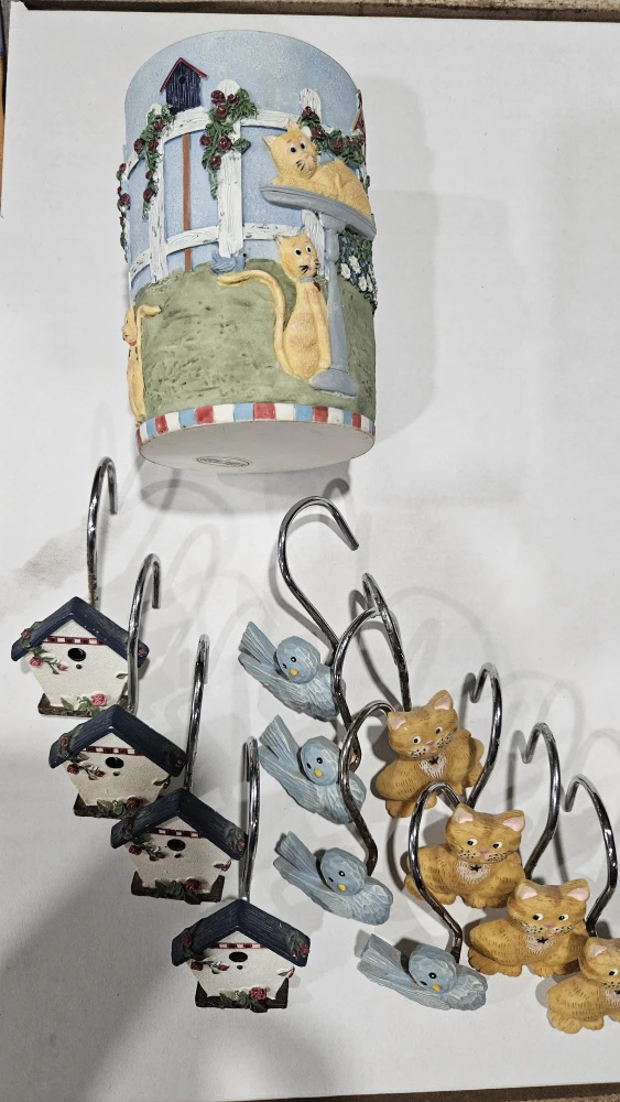 Kathy Hatch Shower Curtain & Hooks - photo 5