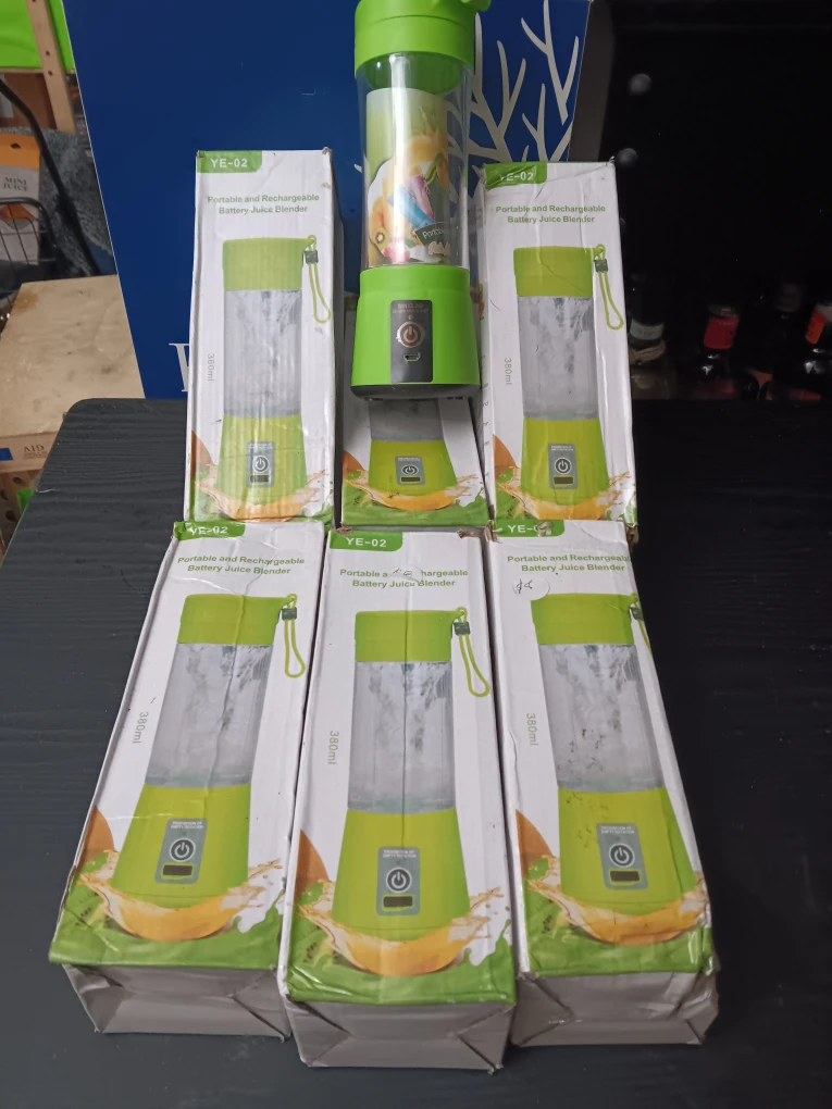 YE-02 Portable Juice Blender (EACH)