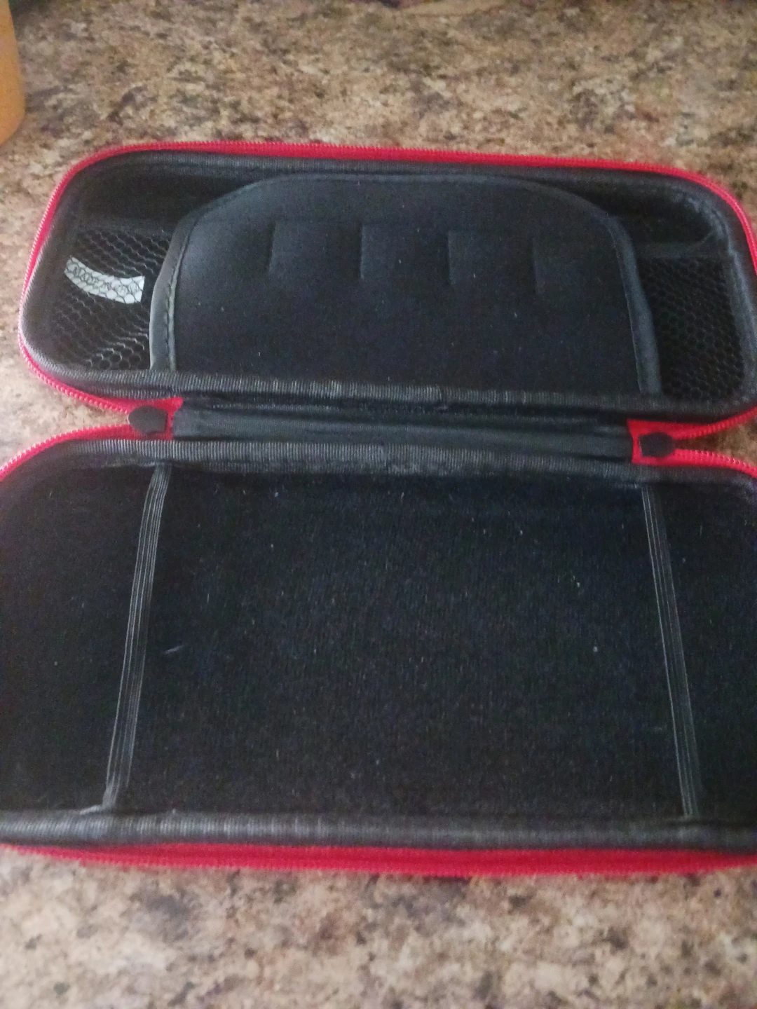 Press Play Console Carrying Case - photo 3
