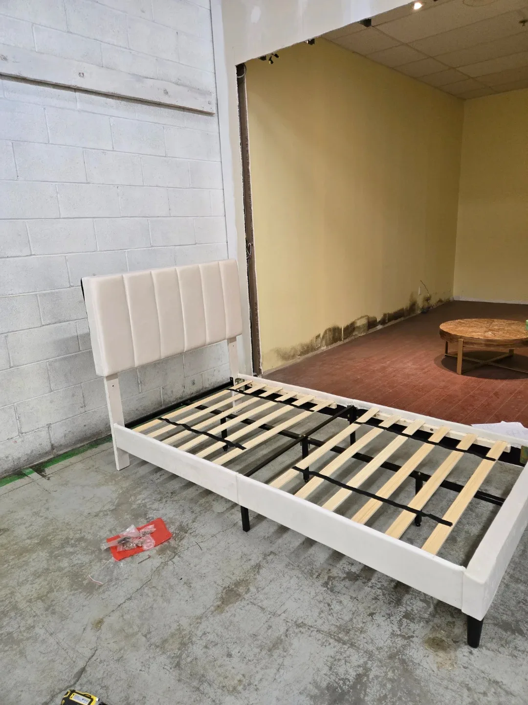 Upholstered Platform Bed Frame - Single Size image indicator(2)