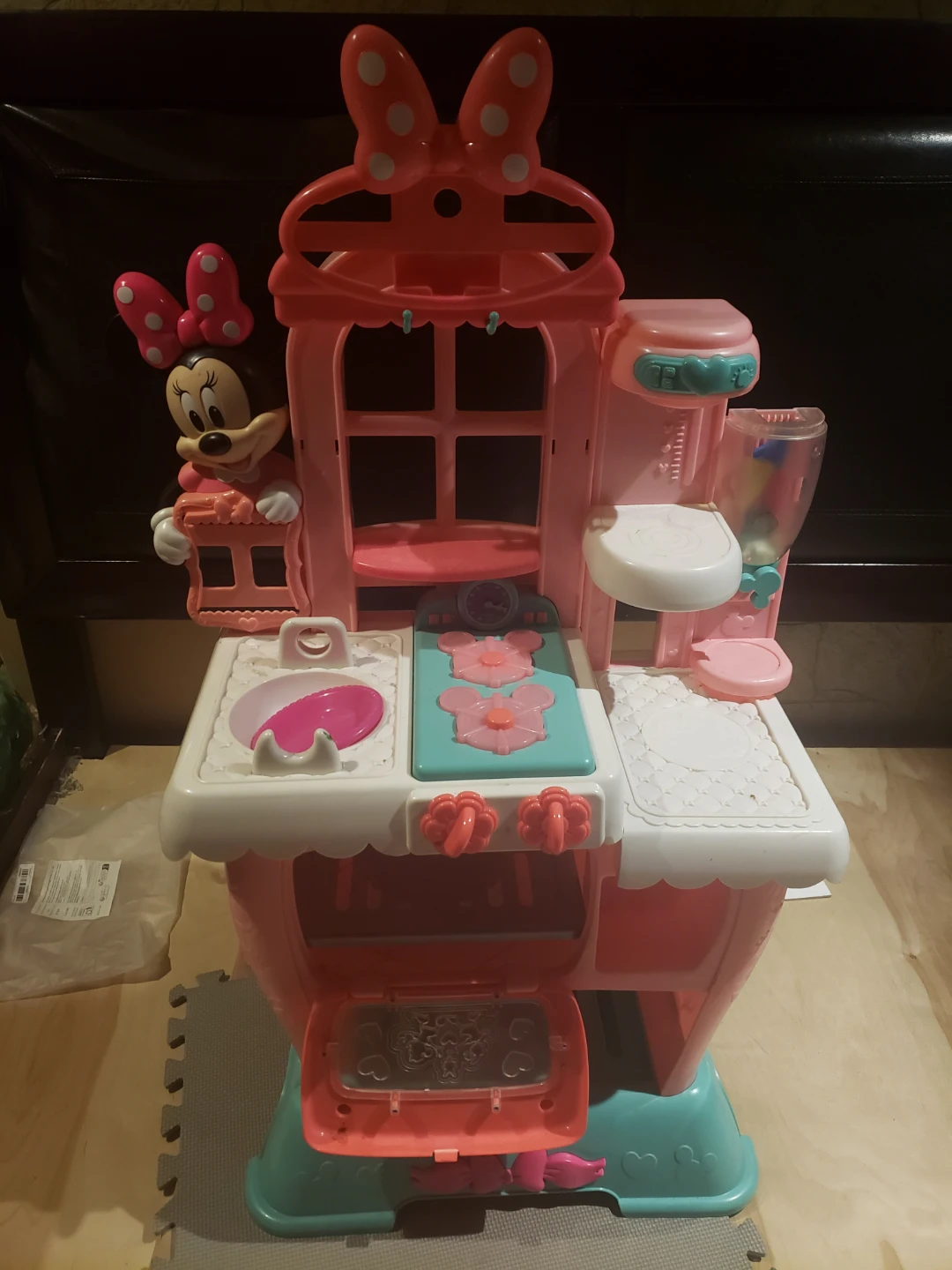 Minnie Mouse Play Kitchen - photo 2