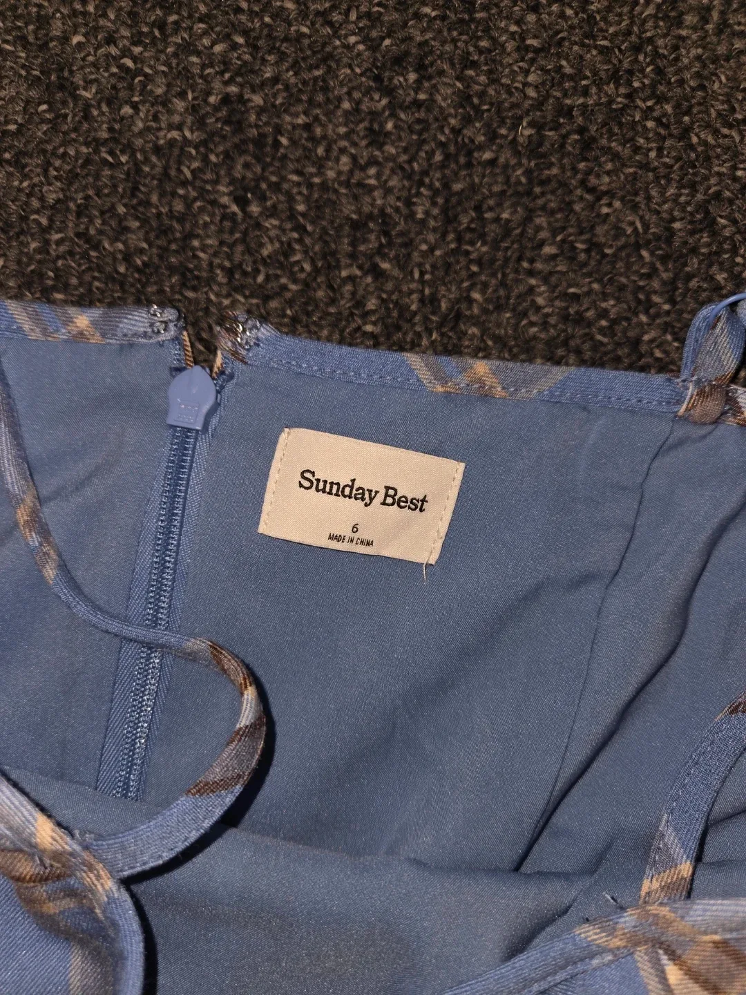 Sunday Best Dress & Skirt - Size 6 & 00 image indicator(3)