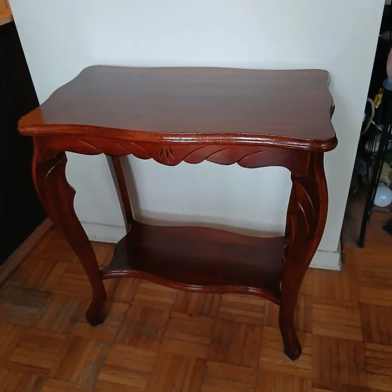 Vintage Mahogany Side Table image indicator(2)