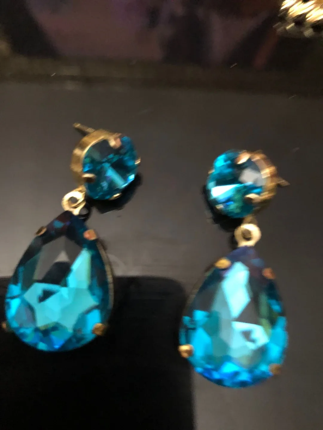 Swarovsky topaz Teardrop Earrings 3.5 cm