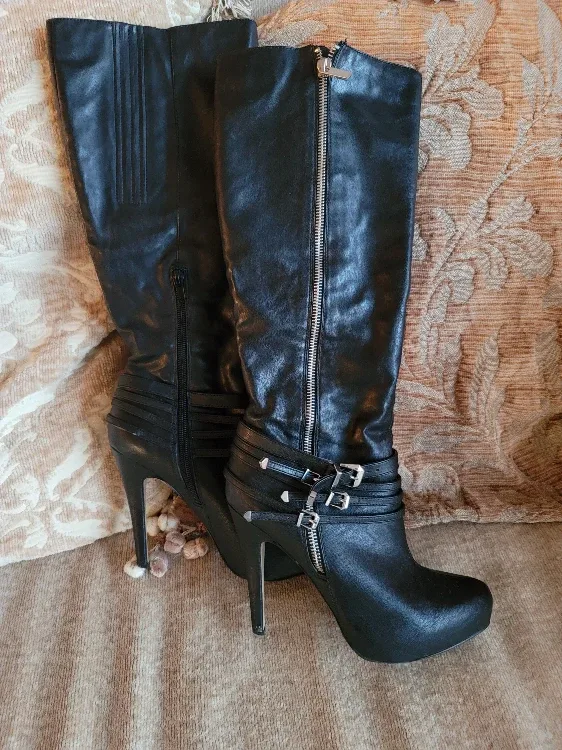 #Cleanout Size 7 Boots