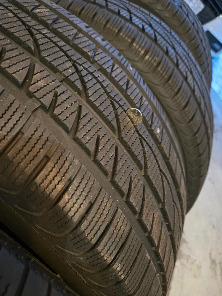 Snowpower Lanvigator 235/55R17 Set of Four Tires image indicator(3)