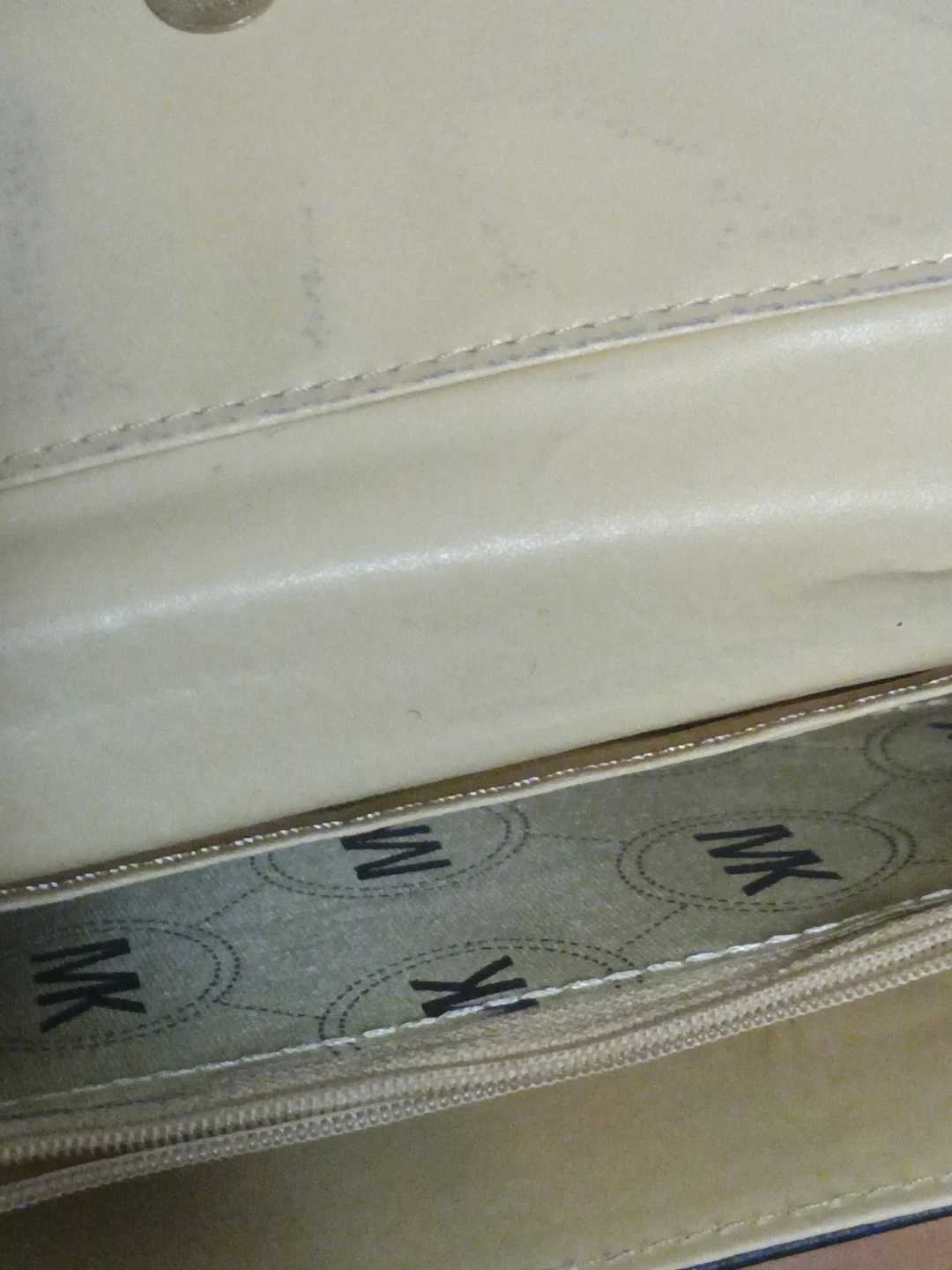 Micheal kors wallet - photo 3