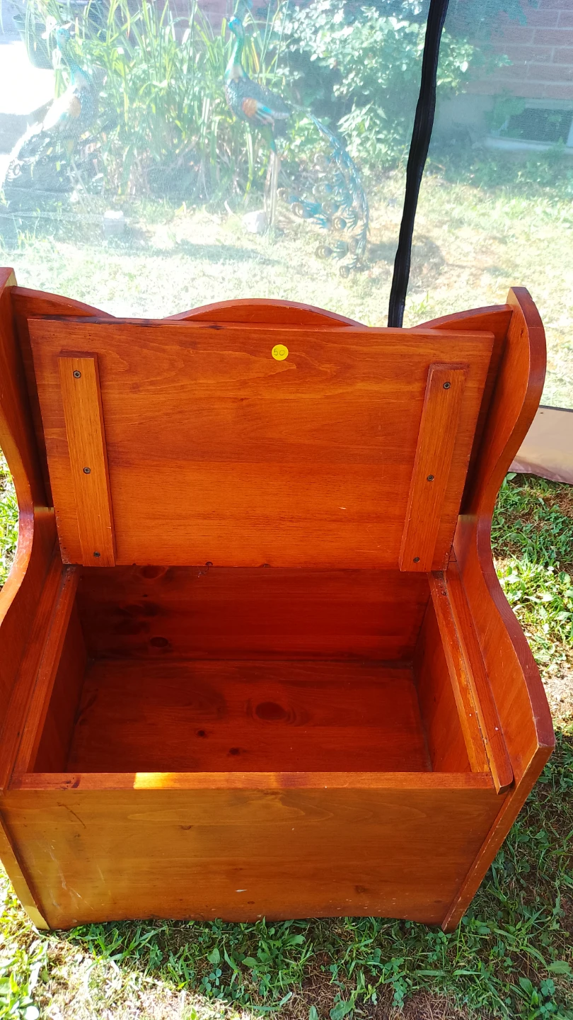 #cleanout Wooden Toy Chest / Storage Bench - photo 2