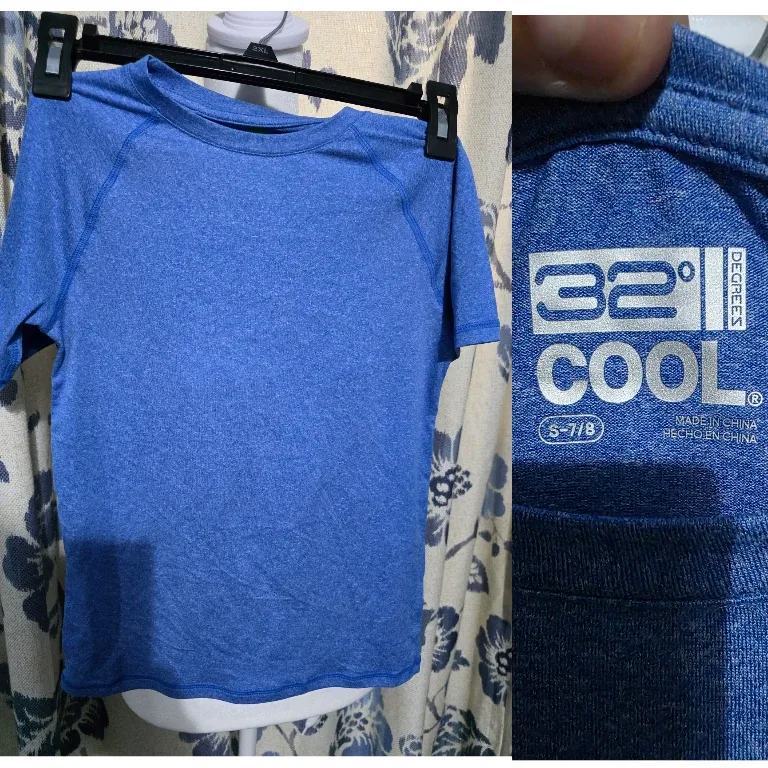 32 Degrees Cool T-Shirt - Size S (6-7/8)
