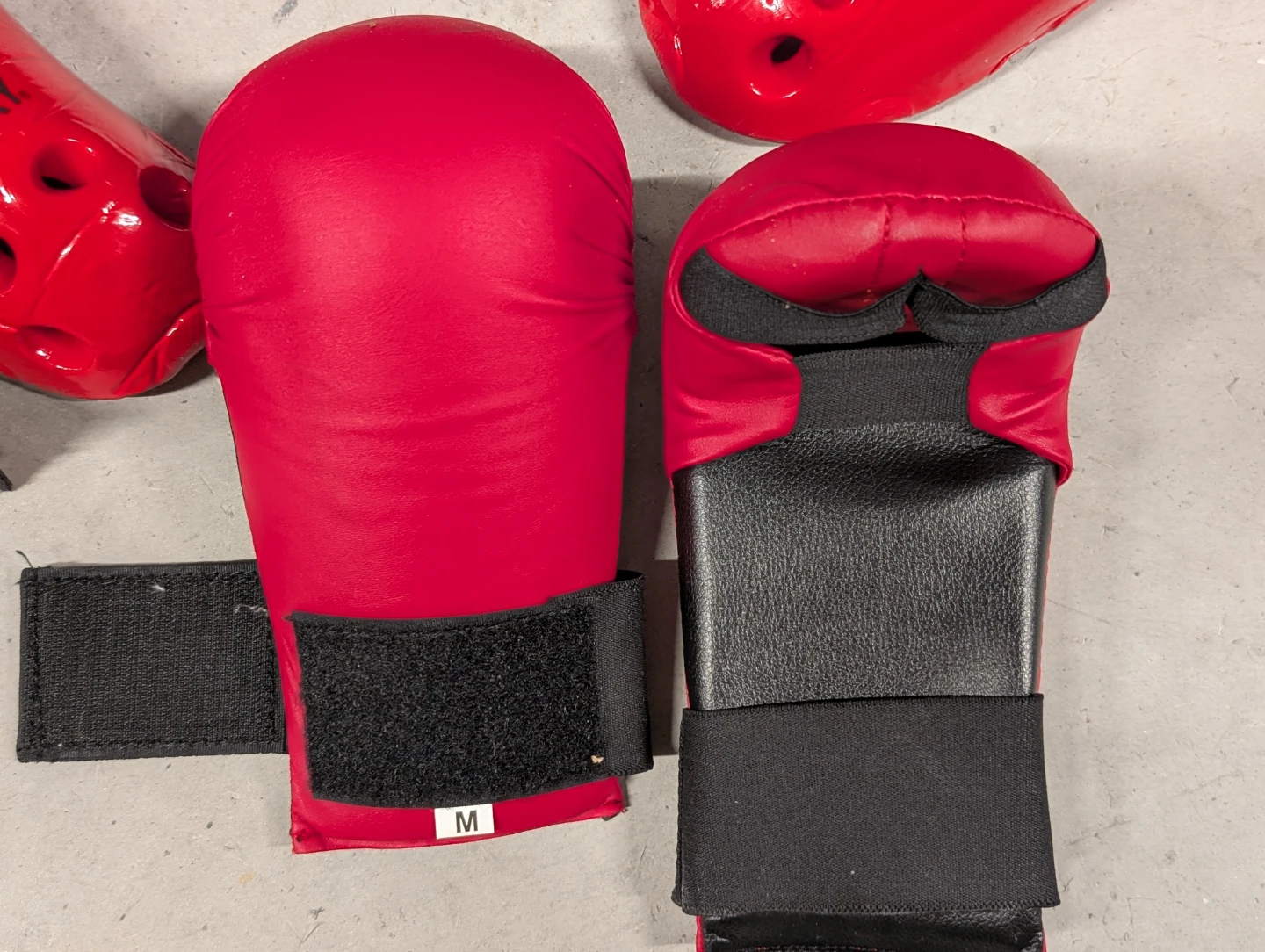 Youth Century Martial Arts Sparring Gear Set - Red - Size M - photo 3