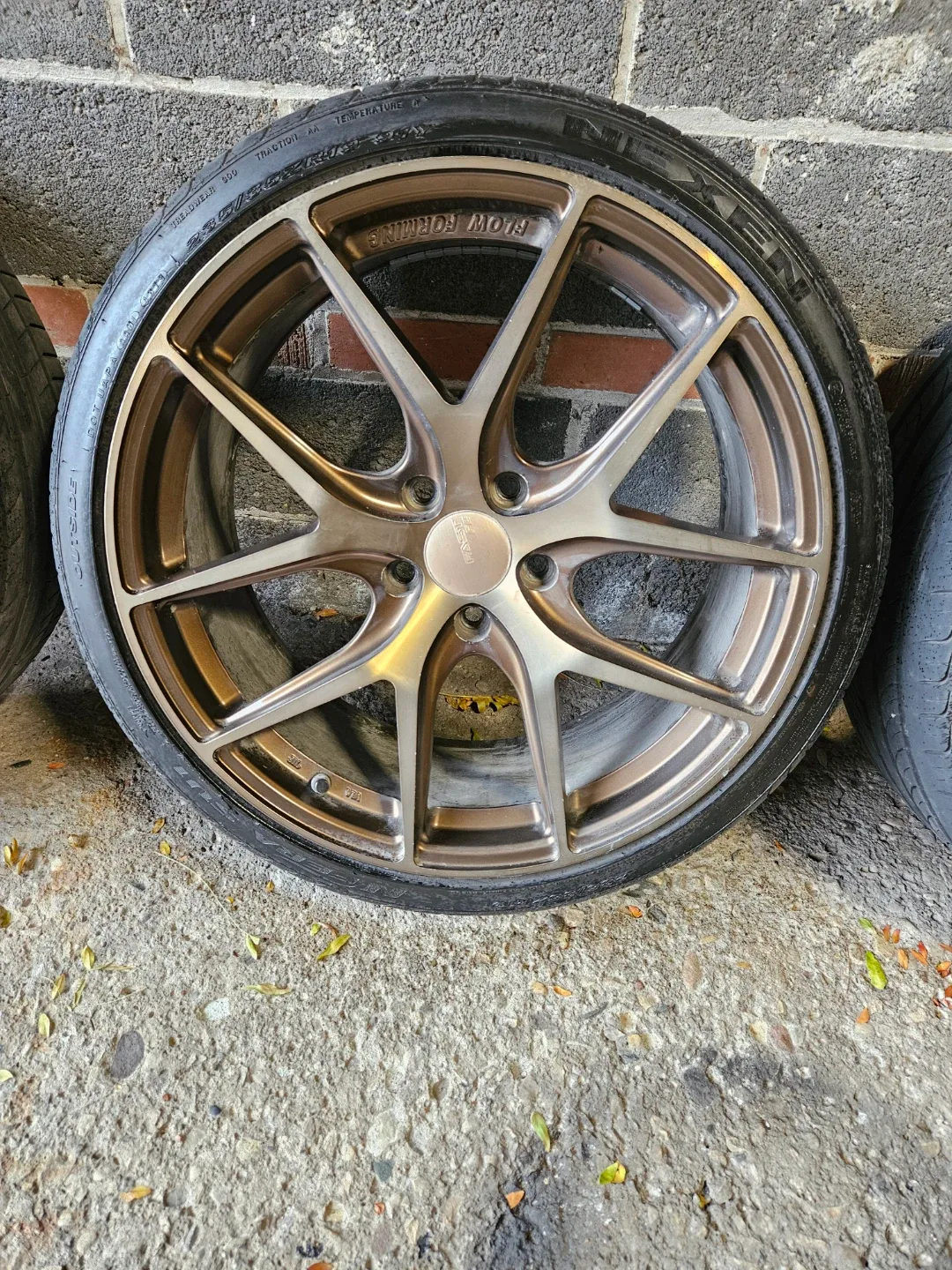 235/35/19, 5 x 114.3. Fast FC04 wheels and summer tires image indicator(7)