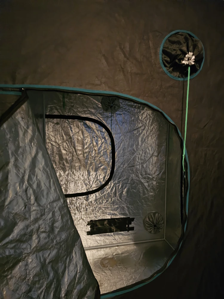Mars Hydro Grow Tent - photo 4