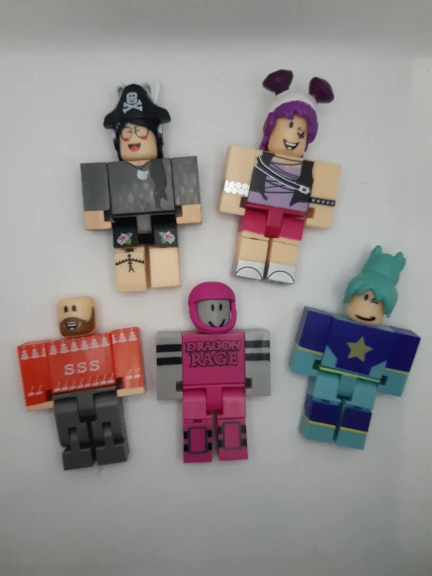 Roblox Action figurine bundle of 5