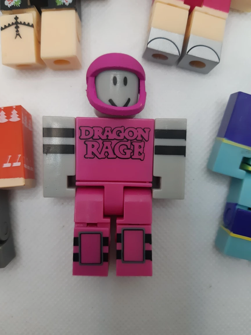 Roblox Action figurine bundle of 5 - photo 3