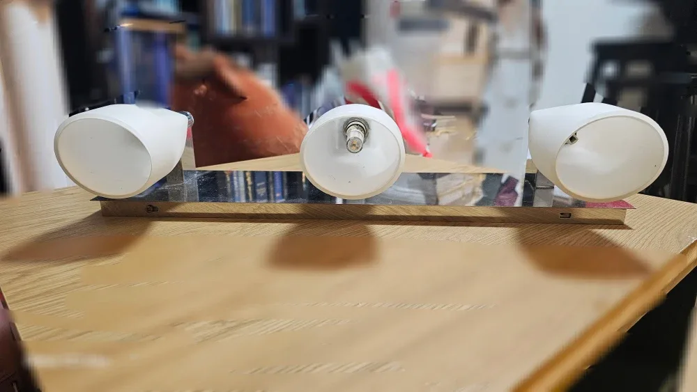 Triple Spotlight Bar image indicator(4)