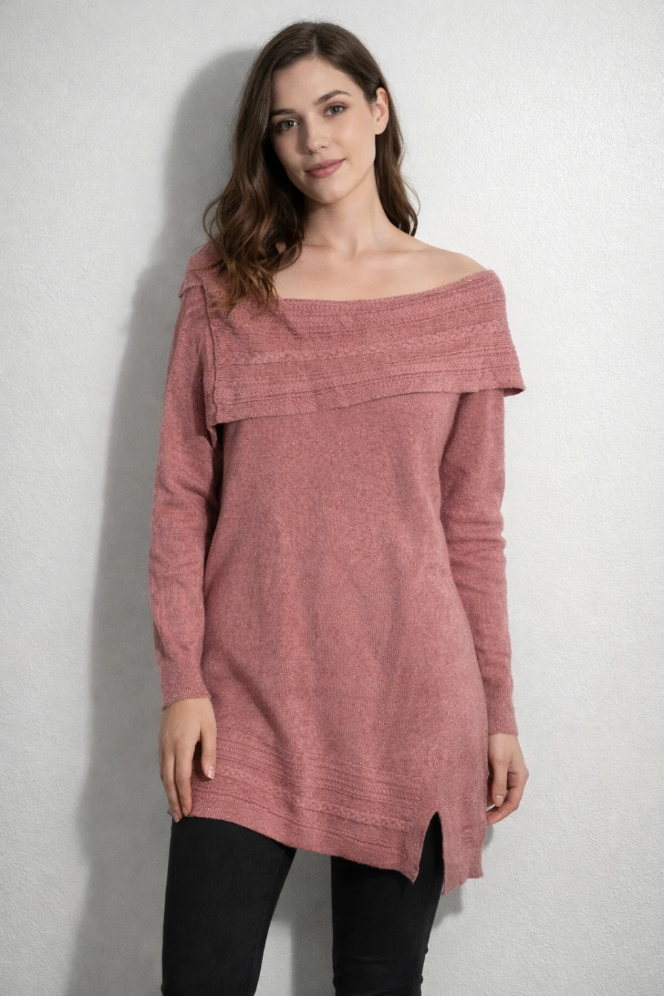 Pink Off-the-Shoulder Sweater (le château)
