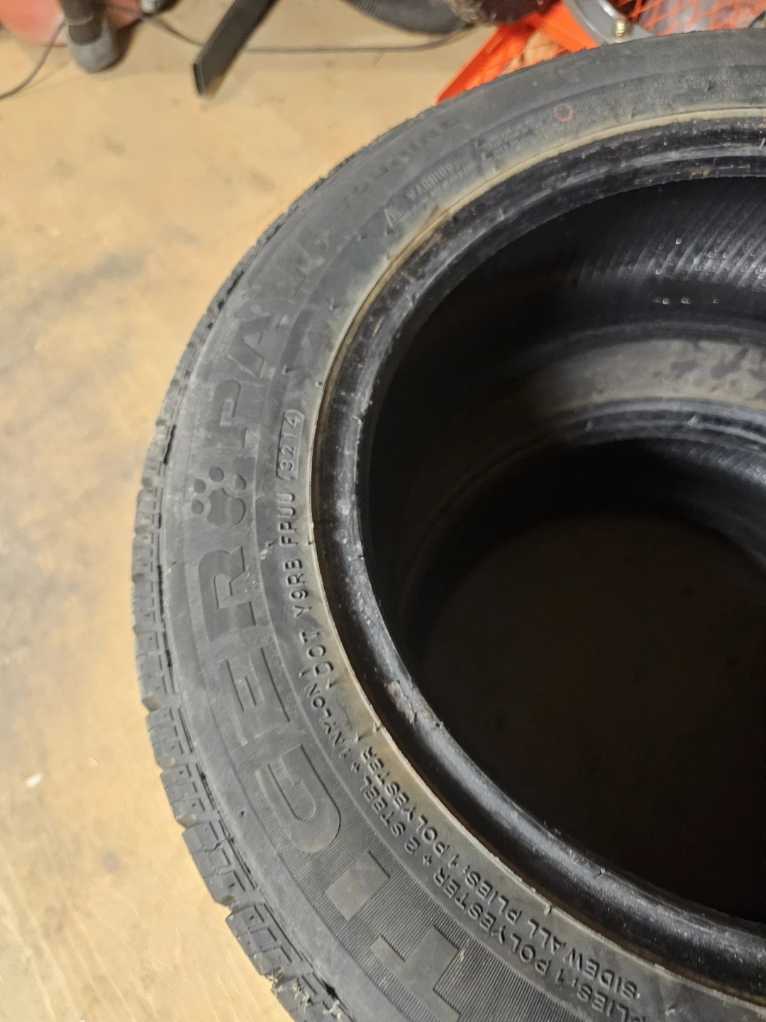 2X195/60/R15 uniroyal tiger paw Touring all season tires only 2 - photo 3