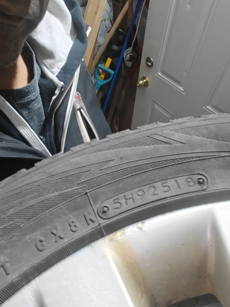 Set of 4 Winter Tires - 205/55 R16 - photo 4