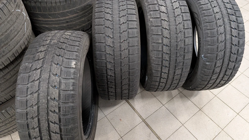 Set of 4 Winter Tires - 205/55 R16 - photo 5
